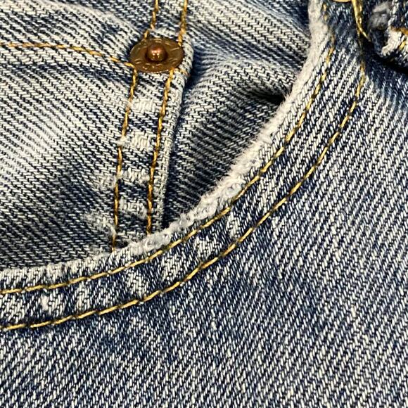 Levi's 505 Straight Fit Jeans Size 36 X 34 Cotton Denim Classic Cut Medium Wash - Picture 5 of 13